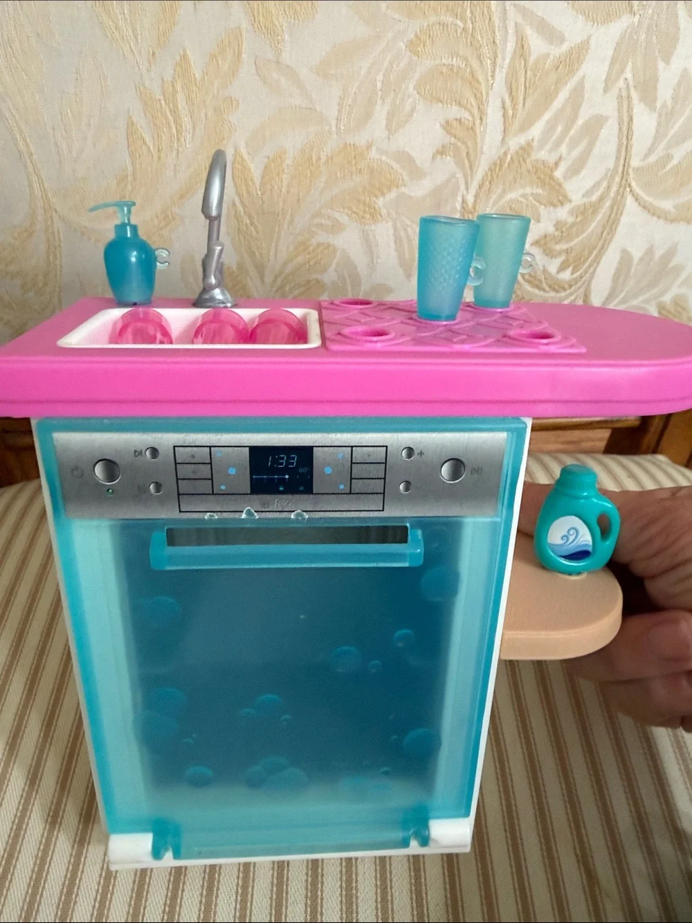Barbie Indoor Furniture Set with Kitchen Dishwasher (2018)